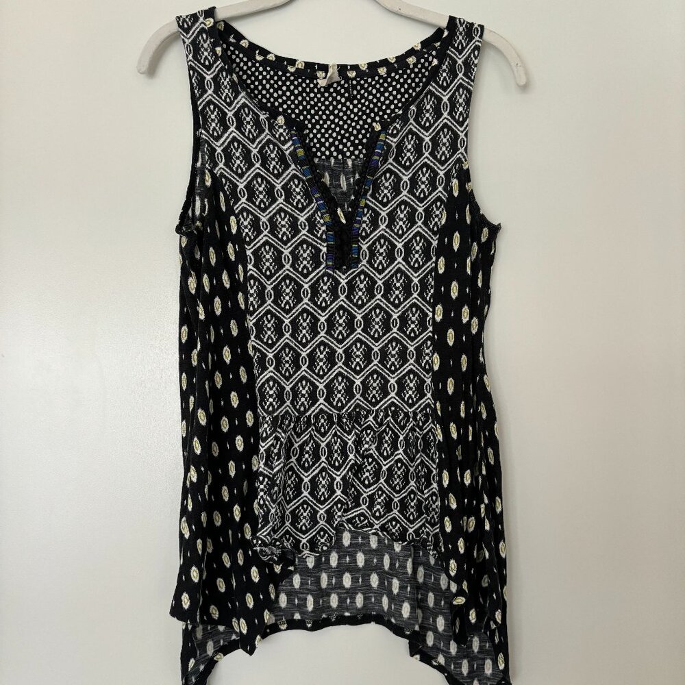 Anthropologie Akem + Kin Black Split Tank Top